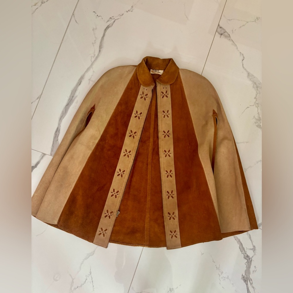 Gorgeous Vintage 70s Suede Cape: Two-Tone Leather Floral Poncho